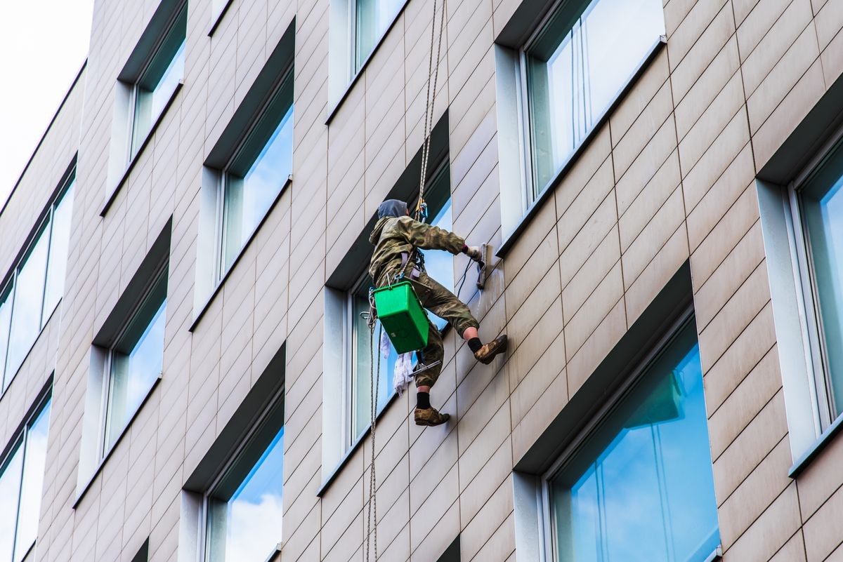 Façade maintenance